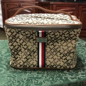 Tommy Hilfiger bag